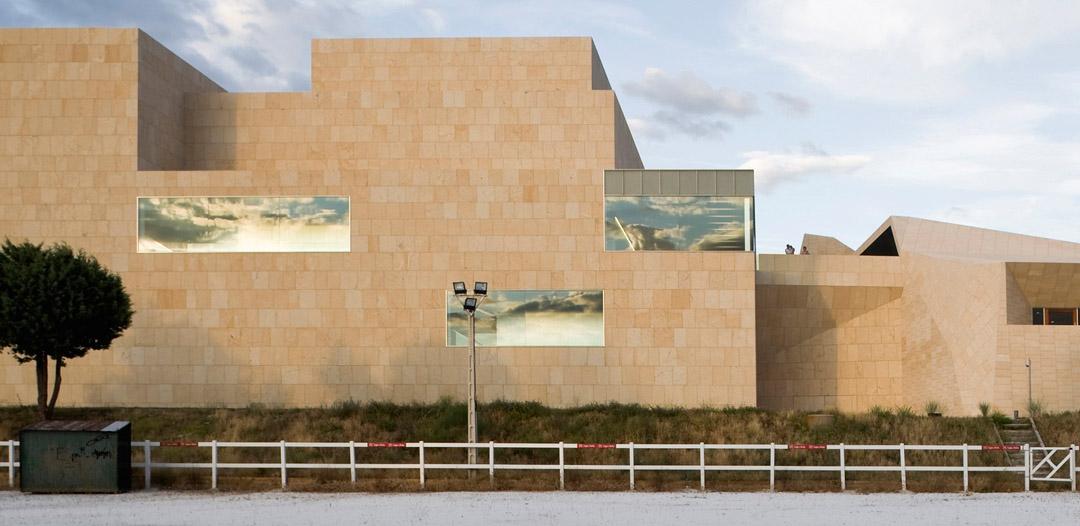 市政會議及展覽設(shè)計的中心要點圖2 市政會議及展覽設(shè)計的中心要點圖2